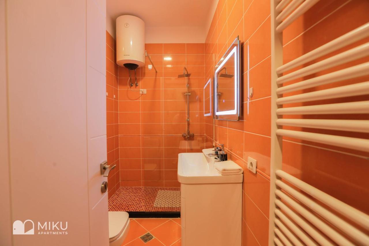 Miku Apartment - Perfect 1Bedroom At Komuna E Parisit Tirana Exteriör bild