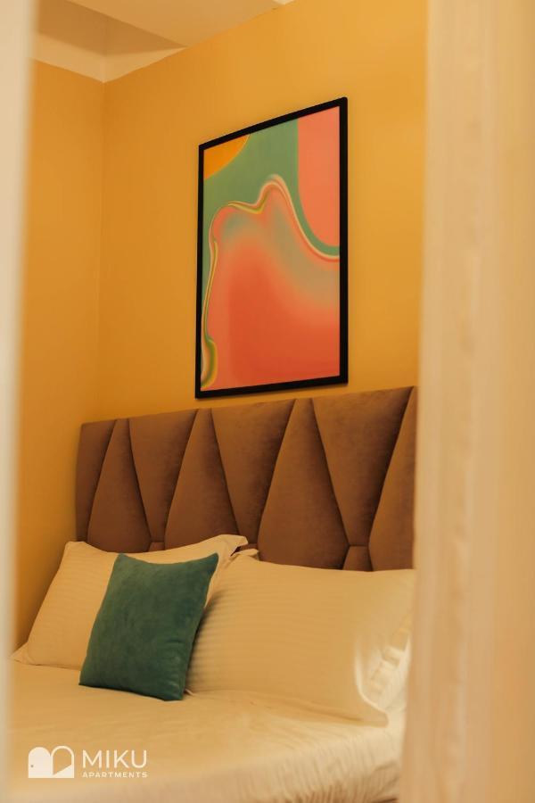 Miku Apartment - Perfect 1Bedroom At Komuna E Parisit Tirana Exteriör bild