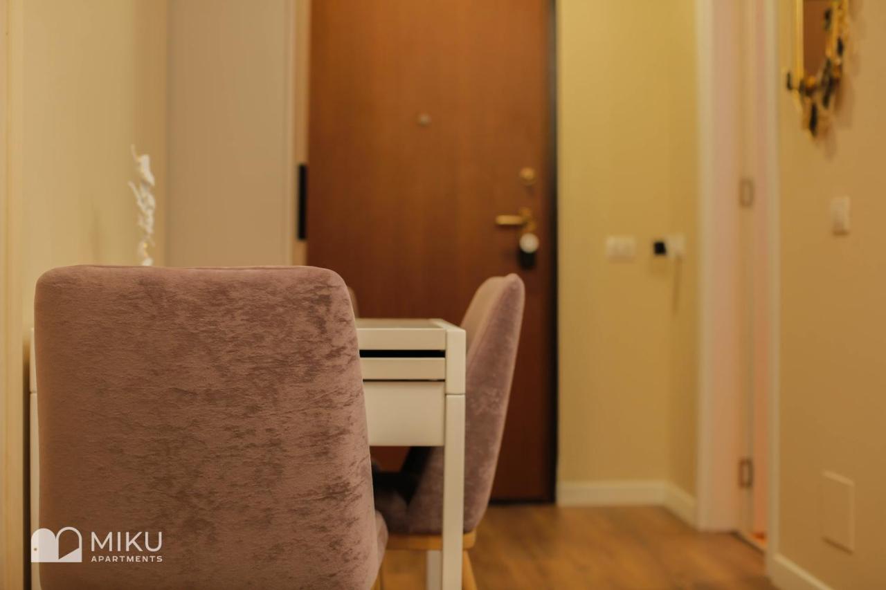 Miku Apartment - Perfect 1Bedroom At Komuna E Parisit Tirana Exteriör bild