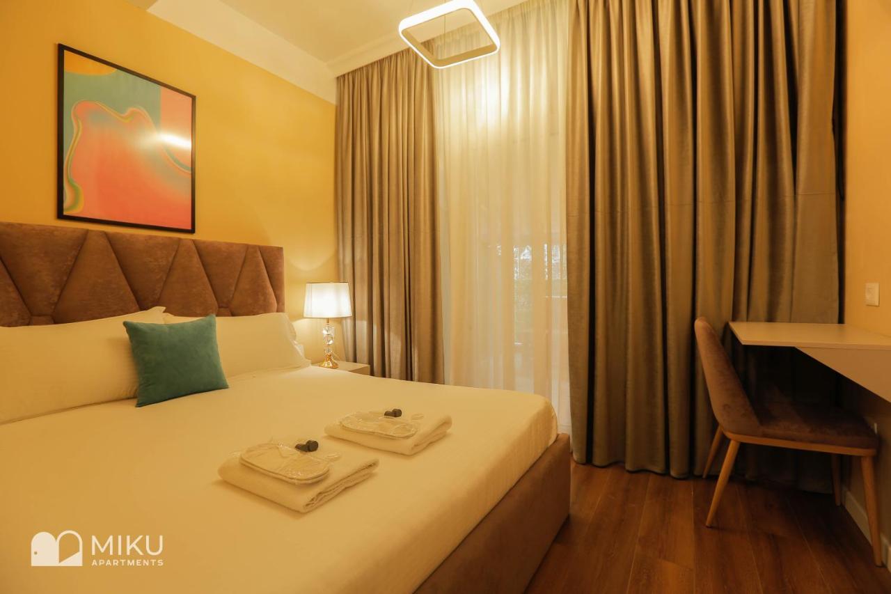 Miku Apartment - Perfect 1Bedroom At Komuna E Parisit Tirana Exteriör bild