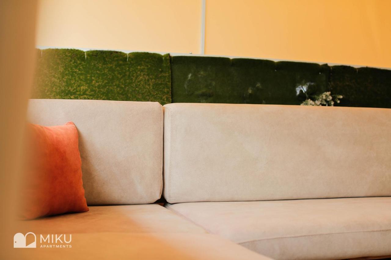 Miku Apartment - Perfect 1Bedroom At Komuna E Parisit Tirana Exteriör bild