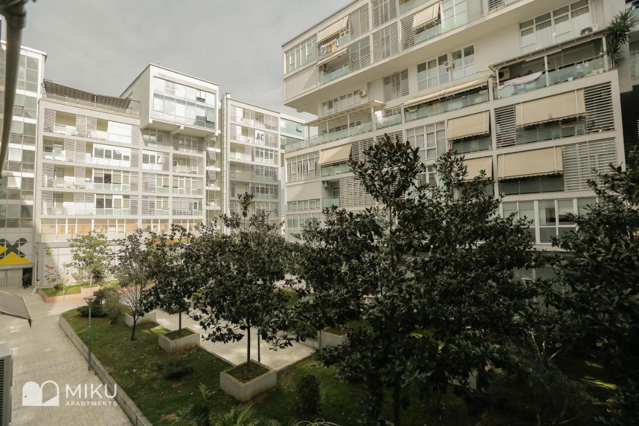 Miku Apartment - Perfect 1Bedroom At Komuna E Parisit Tirana Exteriör bild