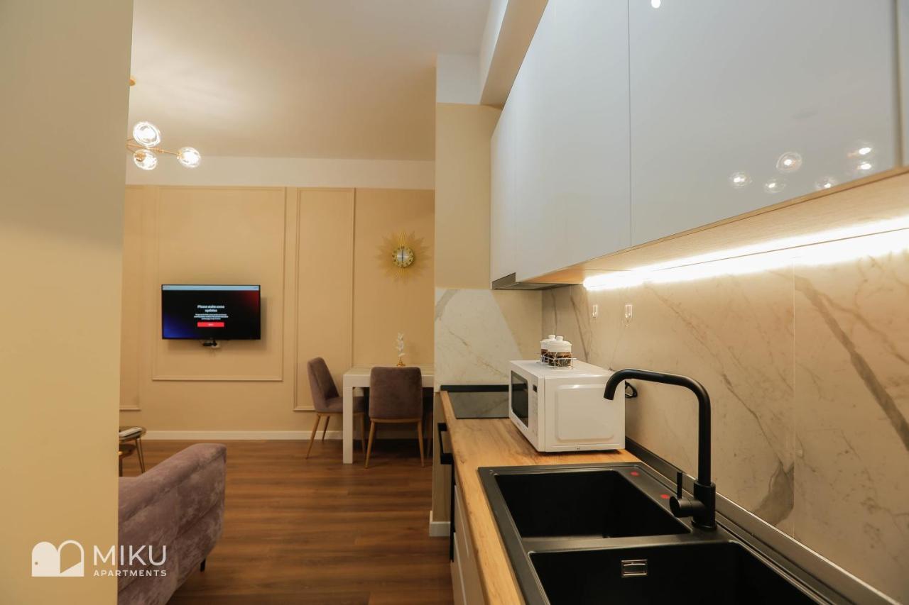 Miku Apartment - Perfect 1Bedroom At Komuna E Parisit Tirana Exteriör bild