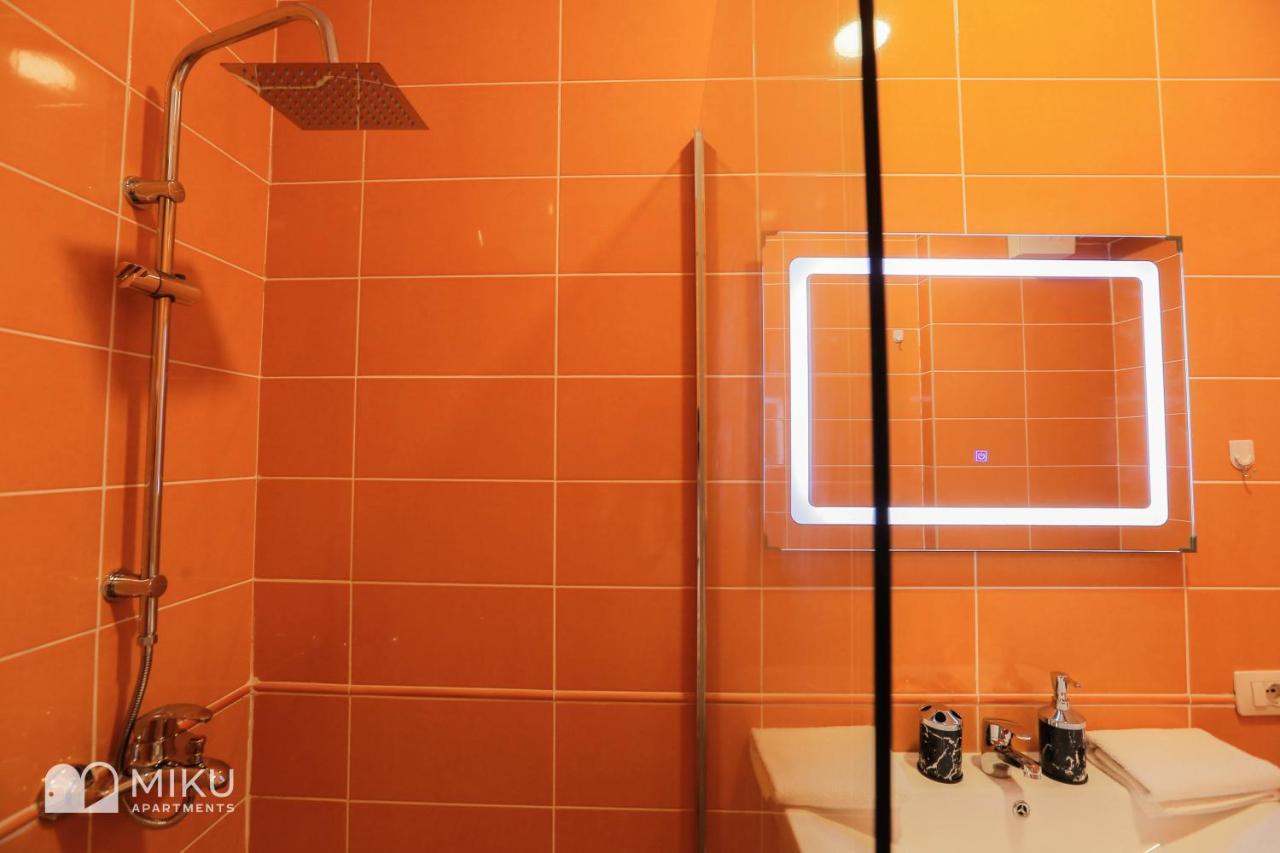 Miku Apartment - Perfect 1Bedroom At Komuna E Parisit Tirana Exteriör bild