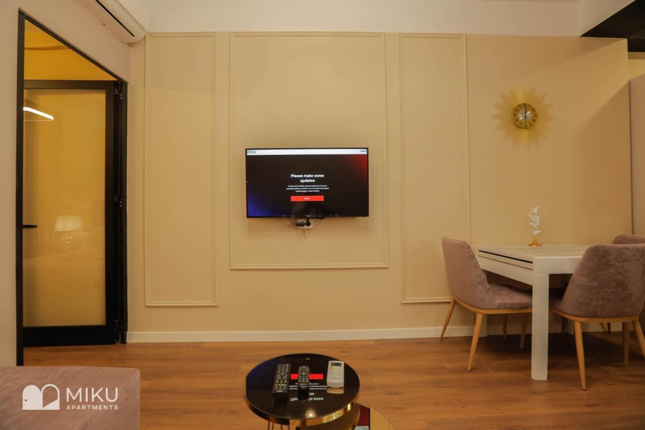 Miku Apartment - Perfect 1Bedroom At Komuna E Parisit Tirana Exteriör bild