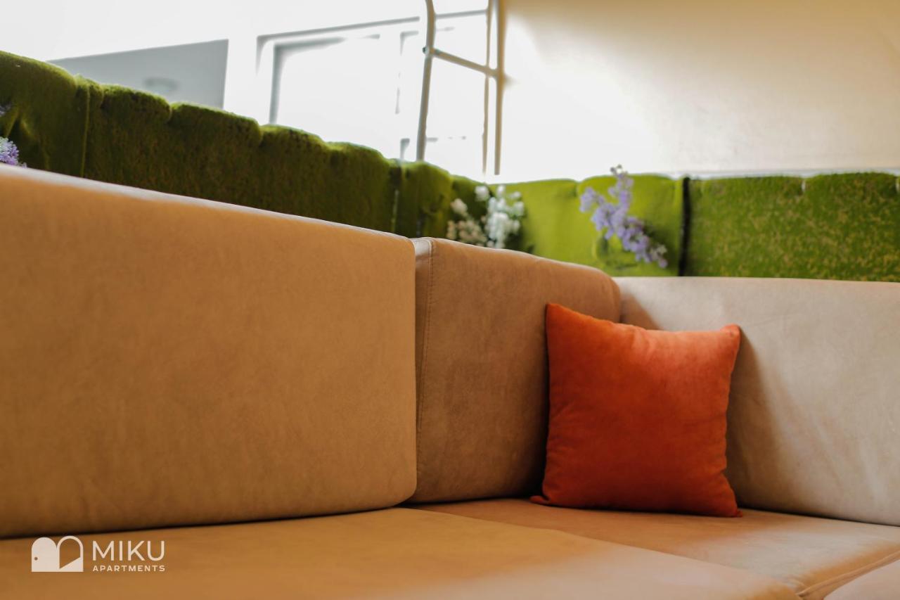 Miku Apartment - Perfect 1Bedroom At Komuna E Parisit Tirana Exteriör bild