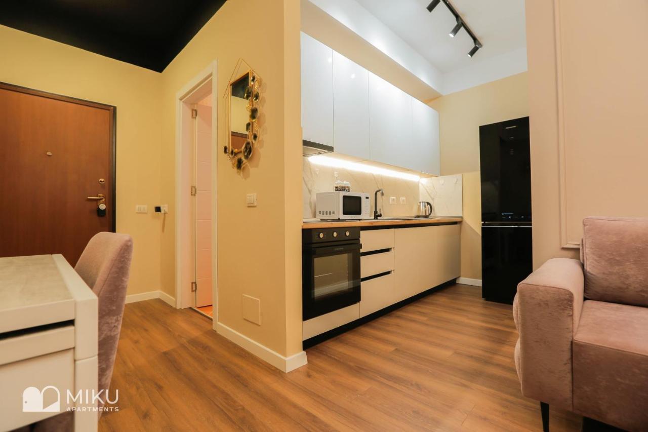 Miku Apartment - Perfect 1Bedroom At Komuna E Parisit Tirana Exteriör bild